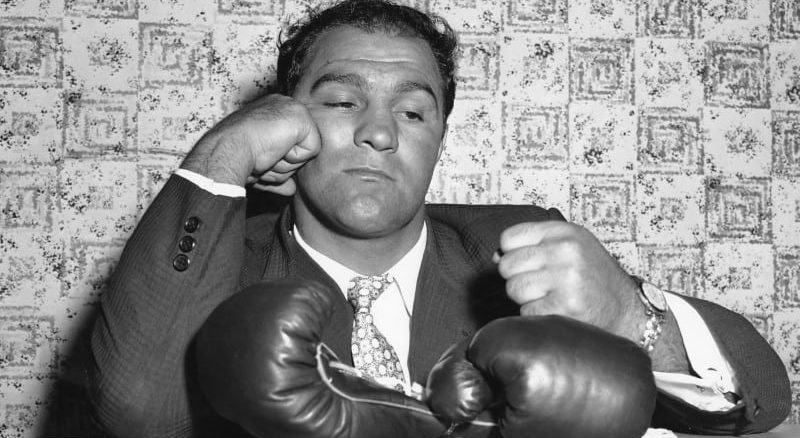 Rocky Marciano egykori veretlen nehézsúlyú világbajnok.