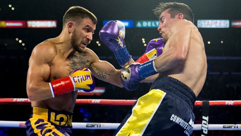 Vasyl Lomachenko WBO/WBA Super könnyűsúlyú világbajnok.