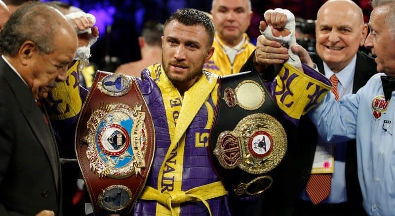 Vasyl Lomachenko WBO/WBA könnyűsúlyú világbajnok.